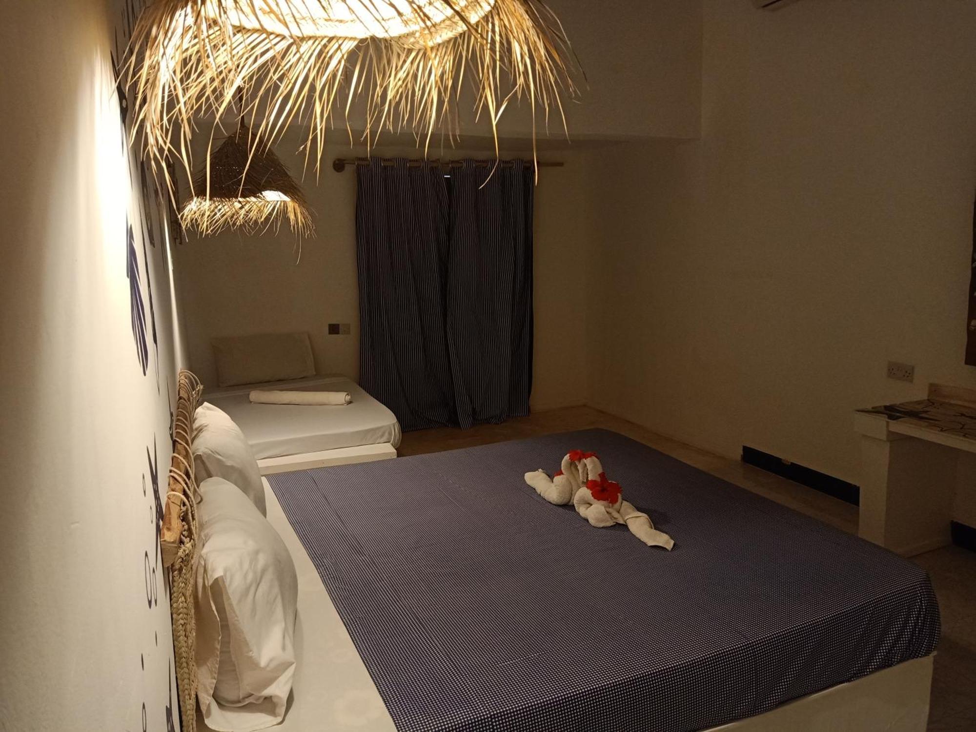 Ocean Breeze Airbnb Hotel Nungwi Buitenkant foto